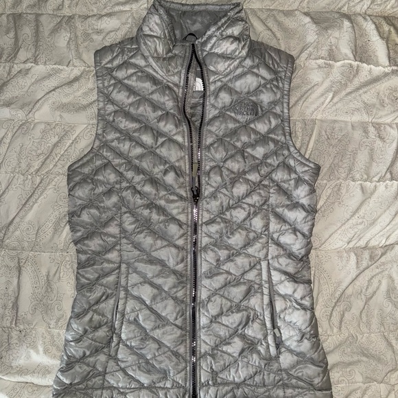 The North Face Jackets & Blazers - The North Face Thermoball Vest - Women’s XS